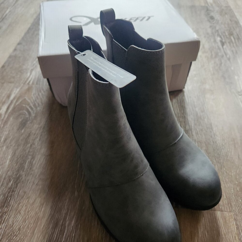 Ladies Athlefit Boots